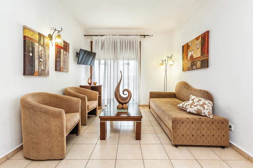 هانيوتي Nereides Hotel الغرفة الصورة